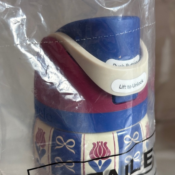 🎄 Owala FreeSip 32oz Holiday Hygge Water Bottle – SOLD OUT Everywhere! - Picture 4 of 4